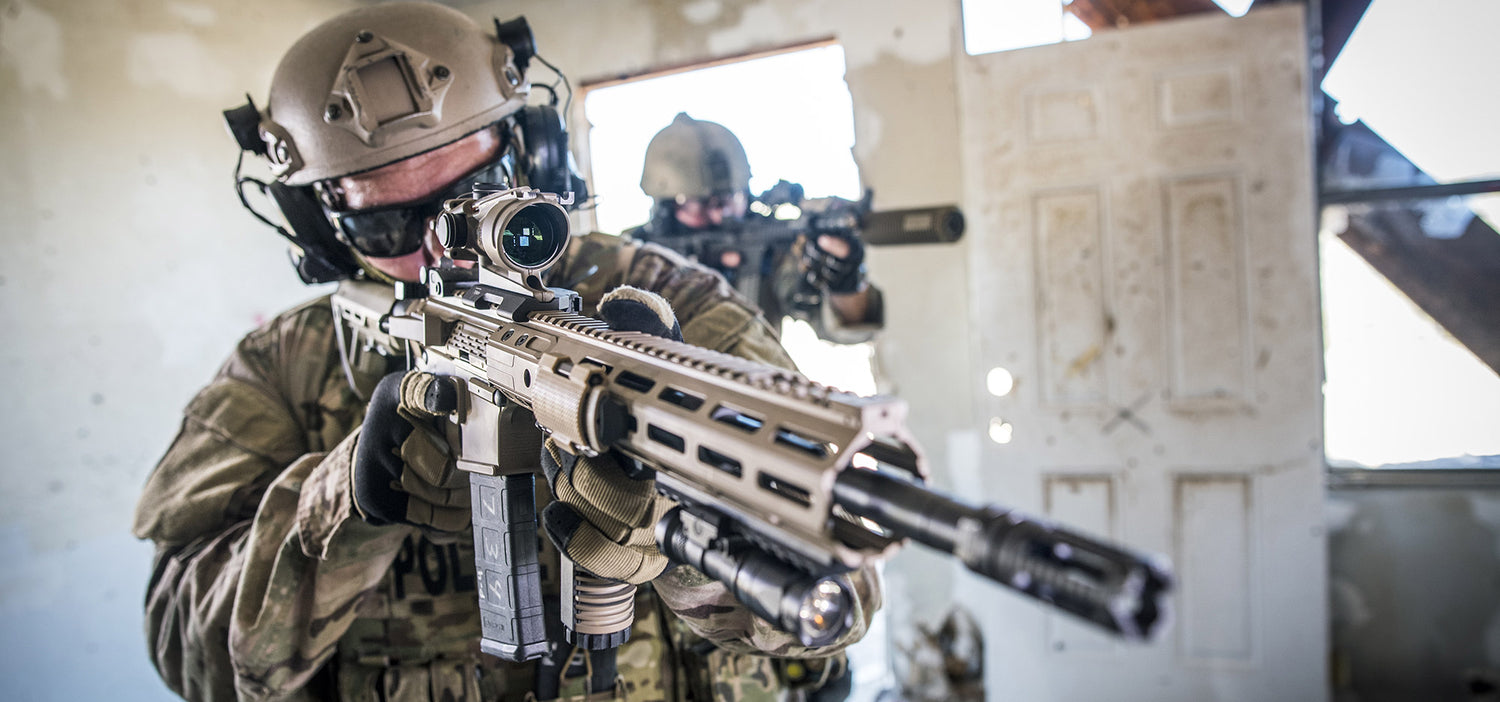 Ein neues Kapitel: Unsere Partnerschaft mit Trijicon – Gemeinsam bieten wir innovative Lösungen für Schützen, Behörden und Militär, mit einem Fokus auf höchste Präzision und Qualität in der Optik- und Zieltechnologie
