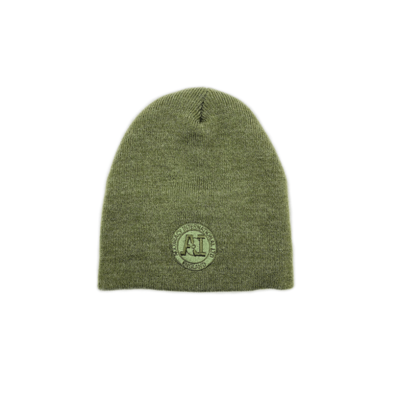 Knitted hat without hem