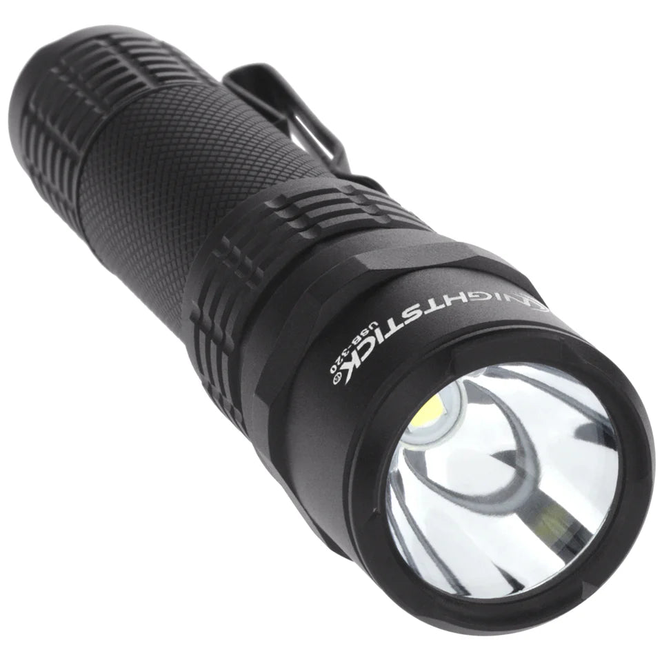 Wiederaufladbare taktische Taschenlampe USB-320